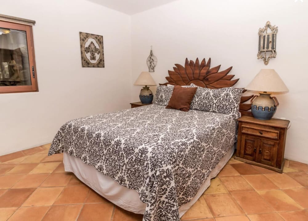 Casa Tranquila Only Steps to The Ocean 5-bedrooms Sleeps 9 photo 4