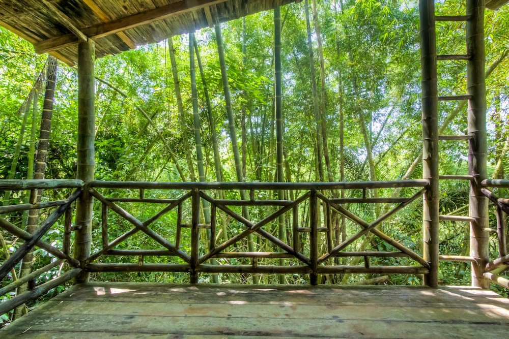 Pacoche Lodge & Reserve