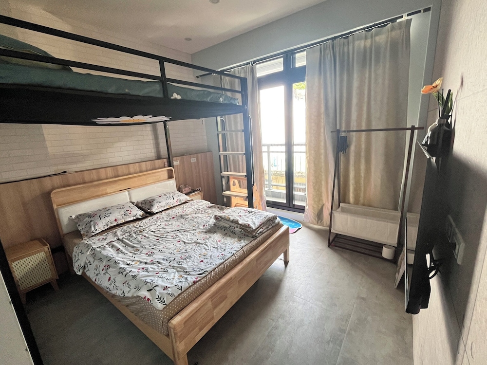Daisy Light Hostel