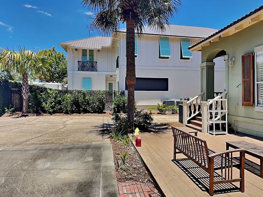 Caribe by the Sea by Southern Vacation Rentals view 2