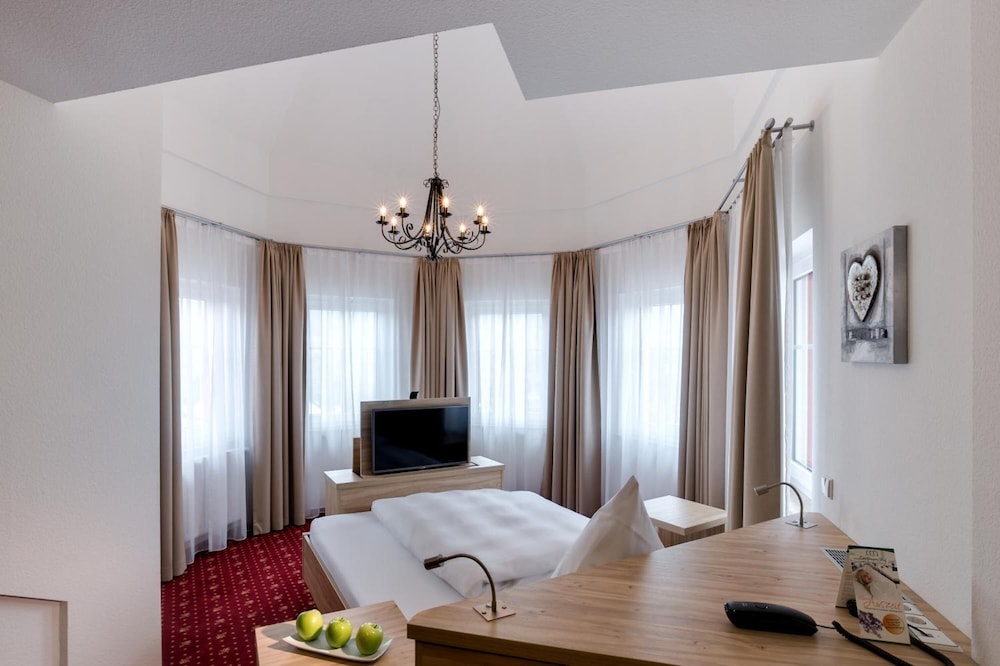 Landhotel Edelfinger Hof - Property Image 25