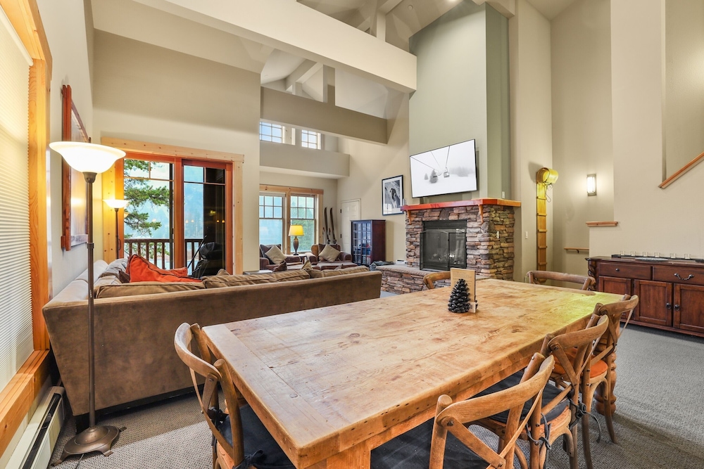 Grandeur at Elevation 3 Bedroom Loft 3 Condo