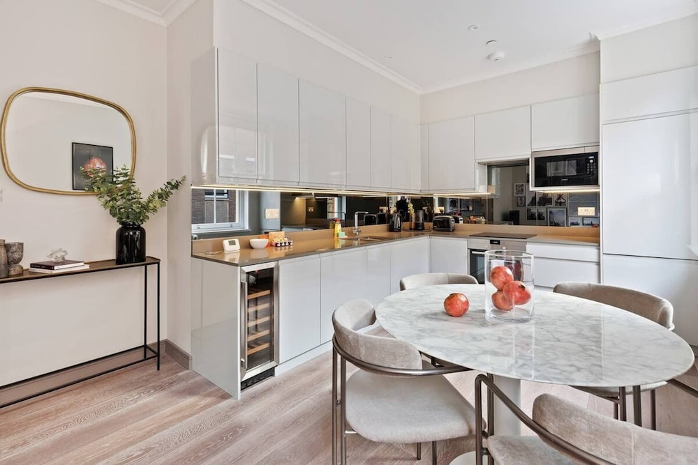 Lovely 2 Bed near Covent Garden & Tube