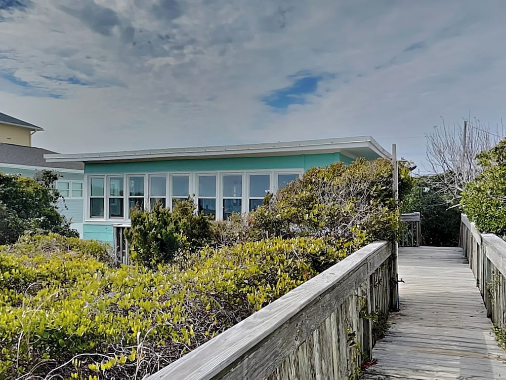 703 By The Sea by Topsail Realty