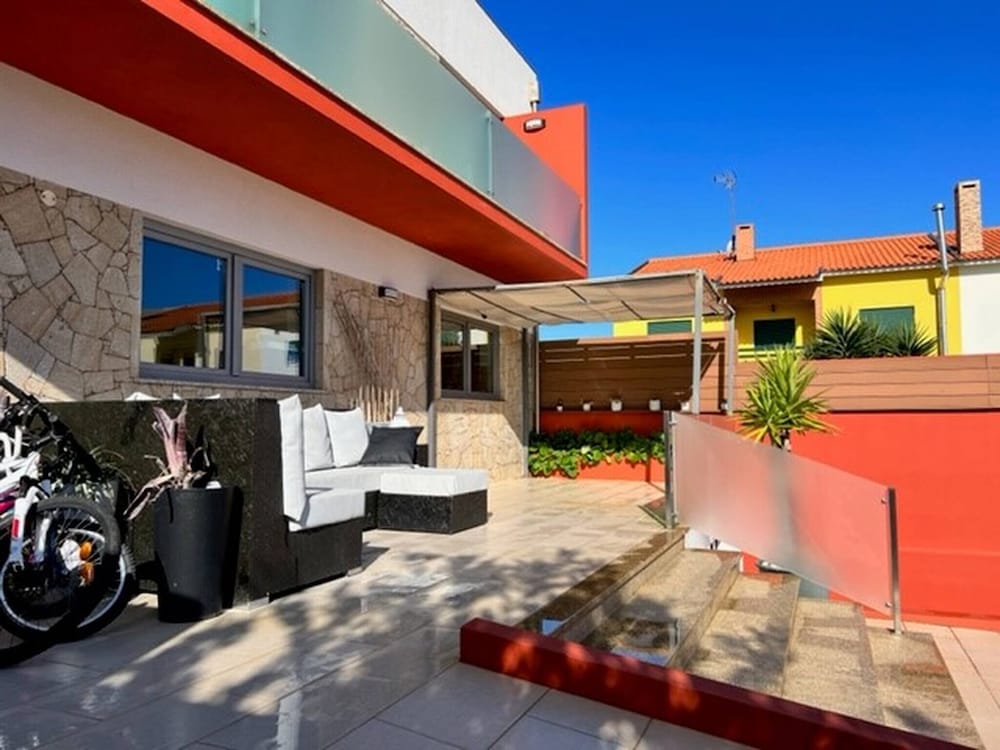 House With Heated Pool all Year Round