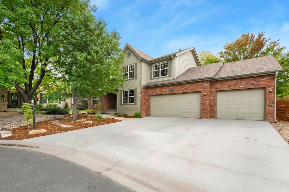 Shady Grove 4 King Beds, Dog Run & Outdoor Fun