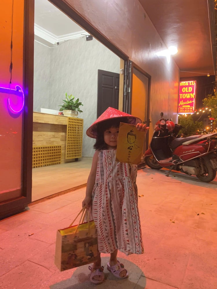 Hoa Lư Old Town House