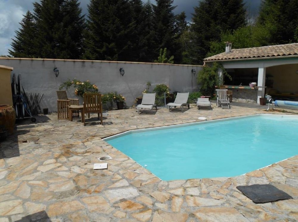 Saint-Denis Vacations - Domaine Co d'Esperou - Property Image 3