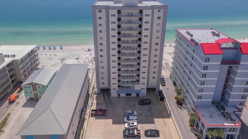 Beachfront Condo With Sunroom Outdoor Pool