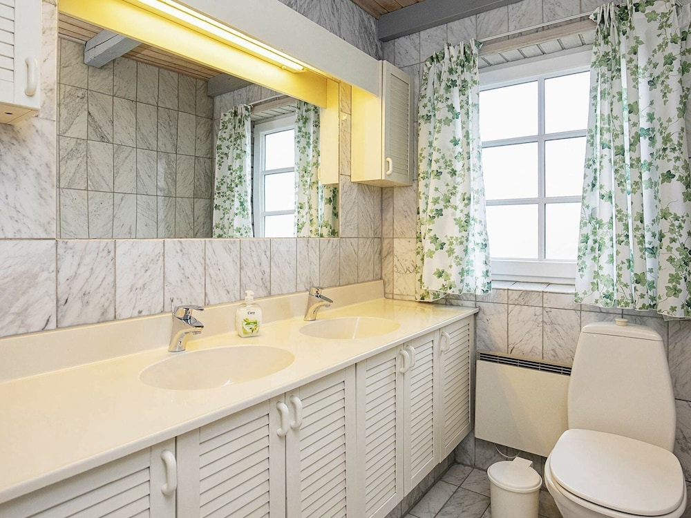 8 Person Holiday Home in Ringkobing view 4