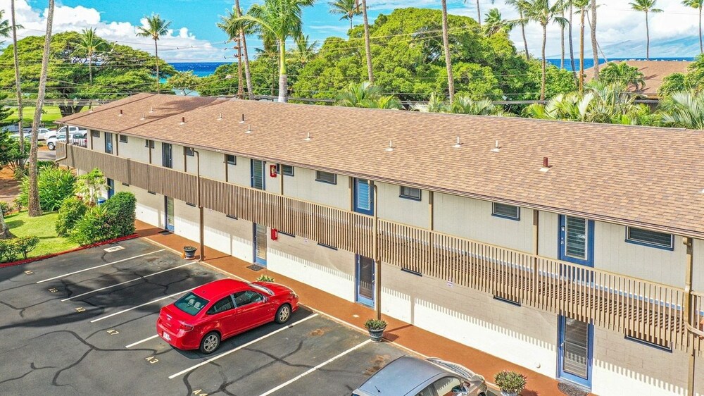 Honokowai Palms #a-7 1 Bedroom Condo by RedAwning