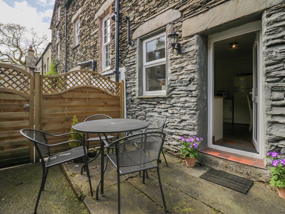 Acorn Cottage