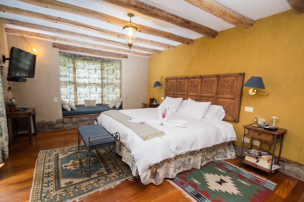 Artsy & Luxury Sacred Valley House