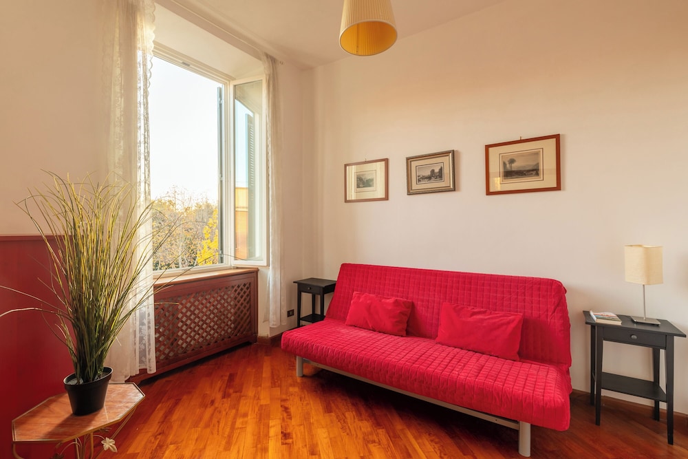 Esquilino Lightsome Apartment