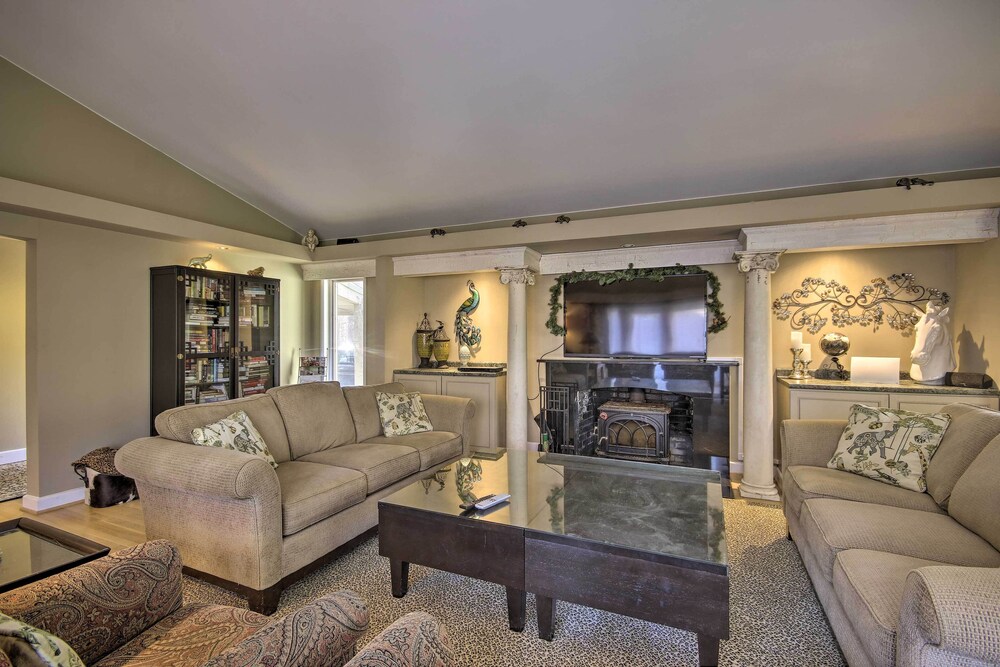 The White Elephant Inn Getaway w/ Pool  Hot Tub! - Property Image 27