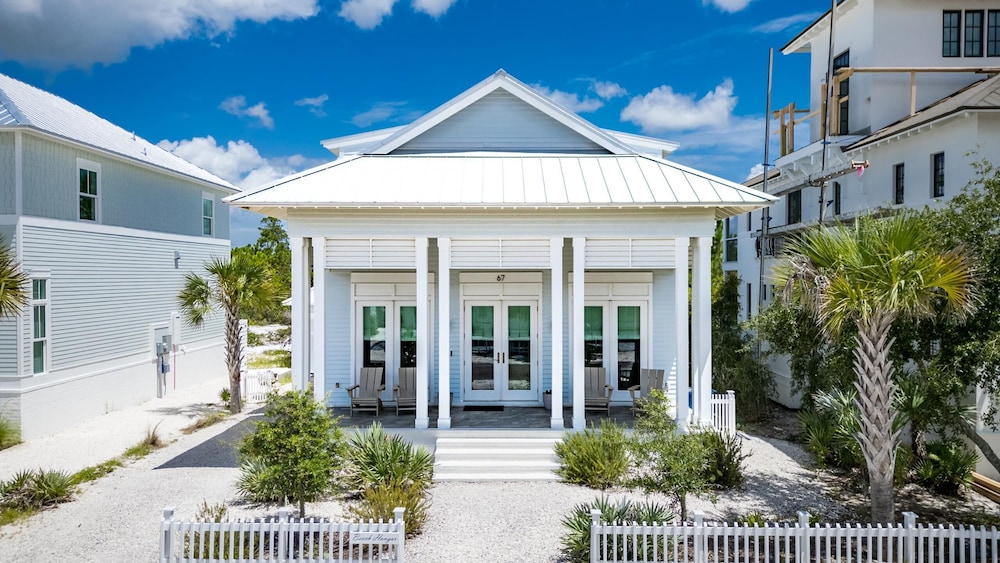 Beach Hangar by Southern Vacation Rentals