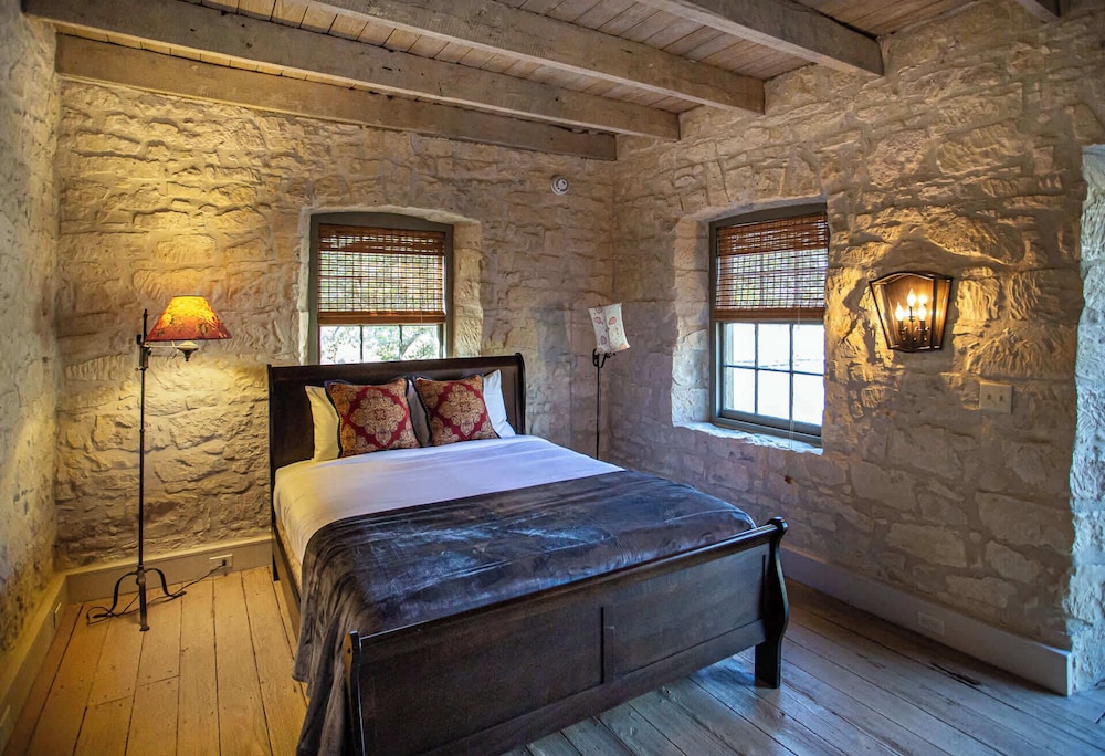 Charming Hill Country Getaway in Texas