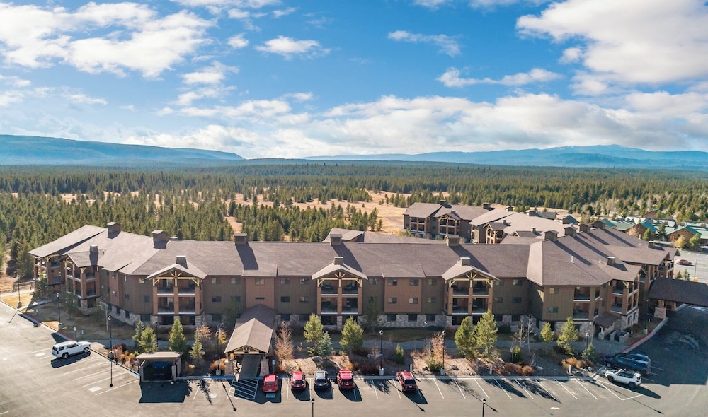 Luxury Vacation Condos by West Gate Entrance -Yellowstone National Park