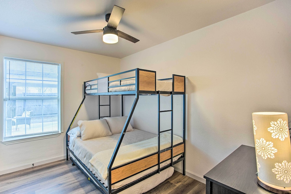 Dallas / Fort Worth Vacations - Charming Mckinney Home, Close to Downtown! - Property Image 5