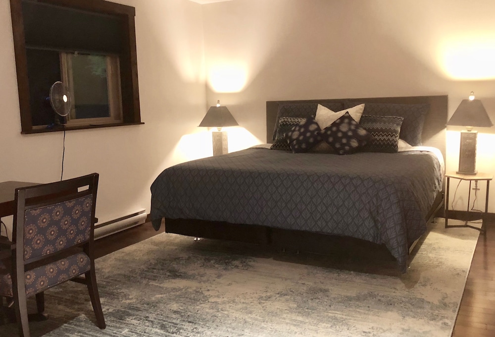Davis Brook Retreat