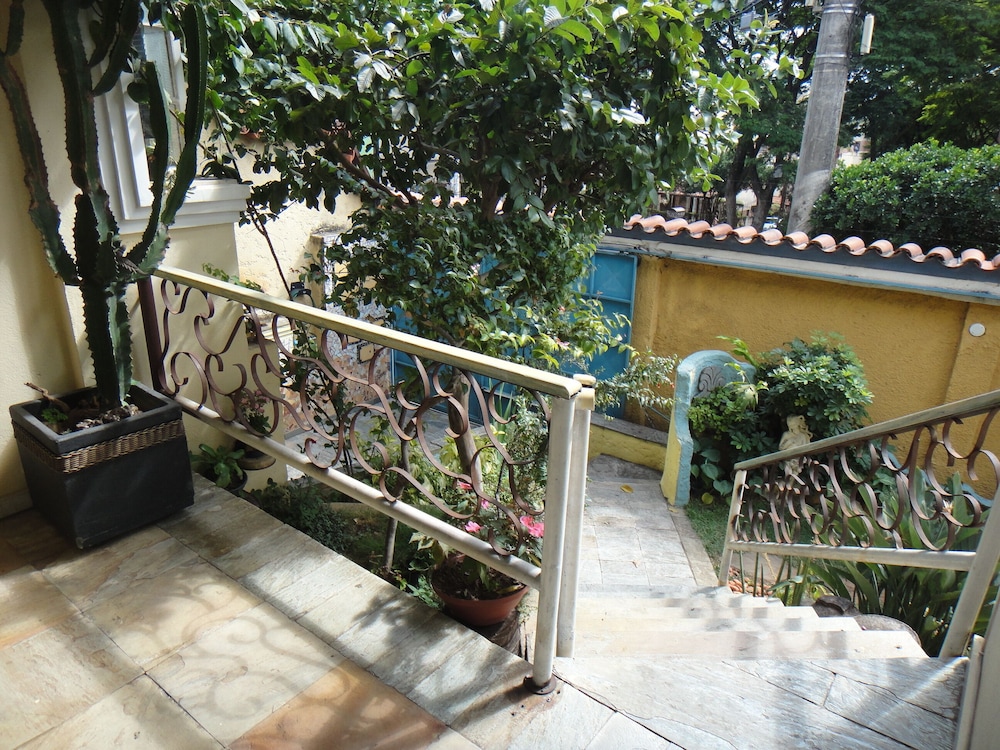 Castel Inn Hostel