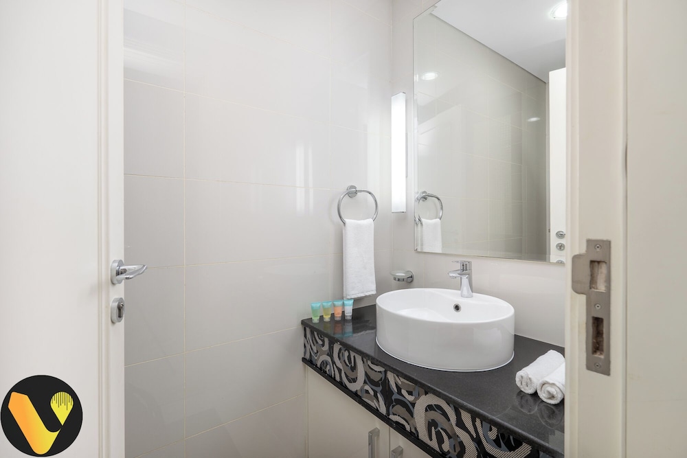 Vogue Stylish Apt Near Dubai Mall & Burj