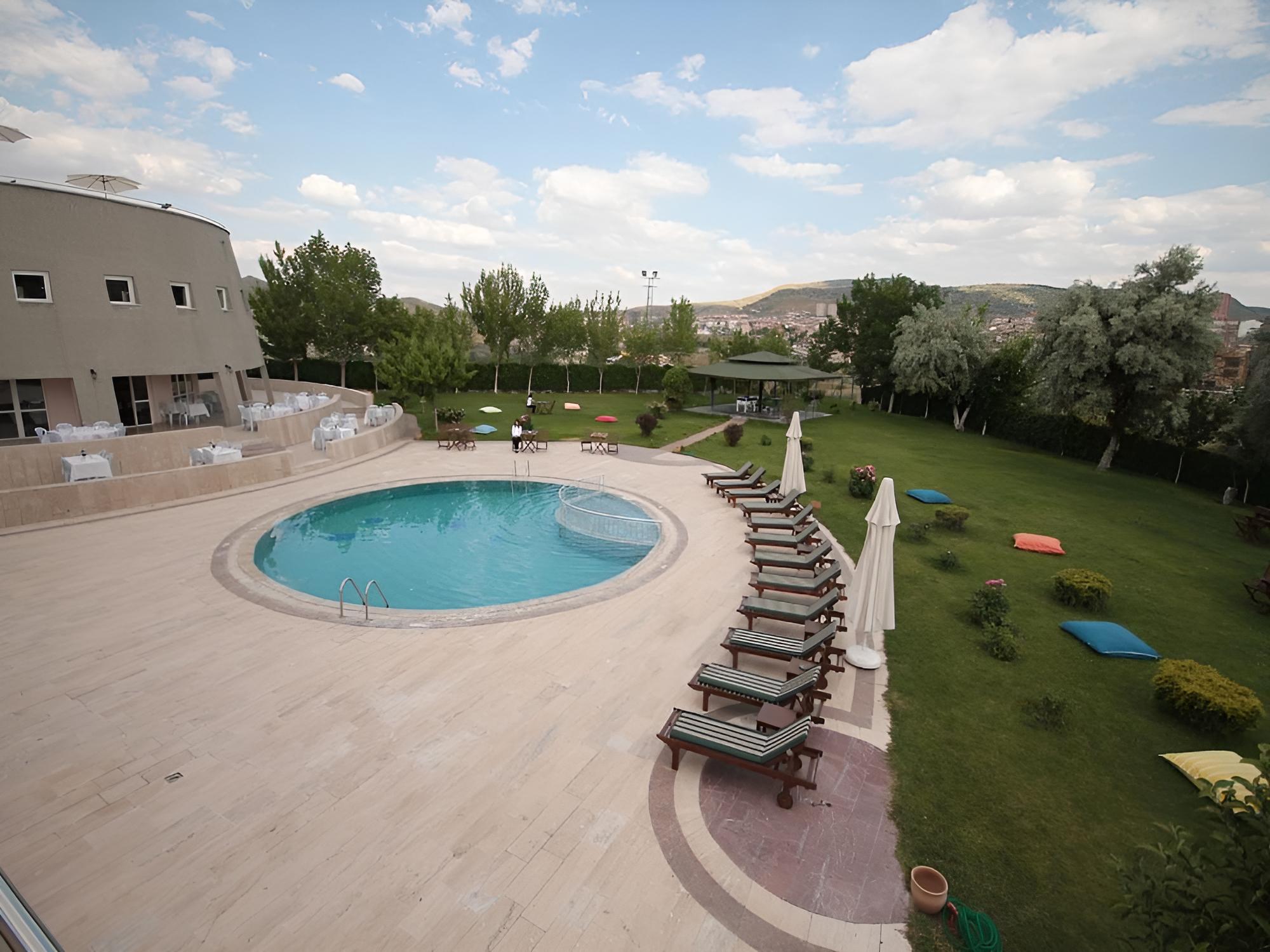 Peri Tower Hotel