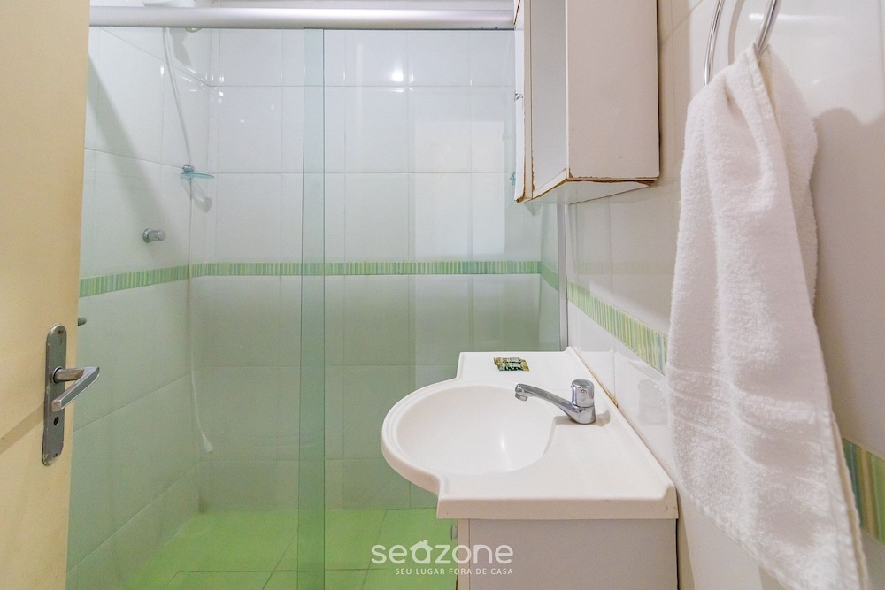 Comfortable apt by the sea in Cabo Frio/rj Ldn201