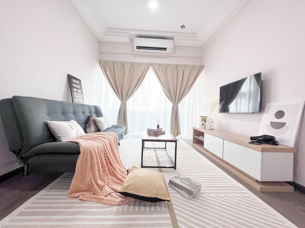 MH Maison by Manhattan Group