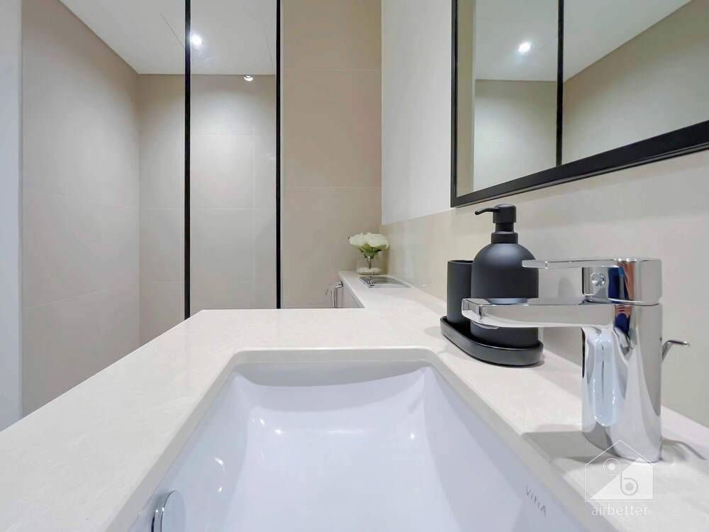 Burj Crown Luxury 3bedroom Balcony & View