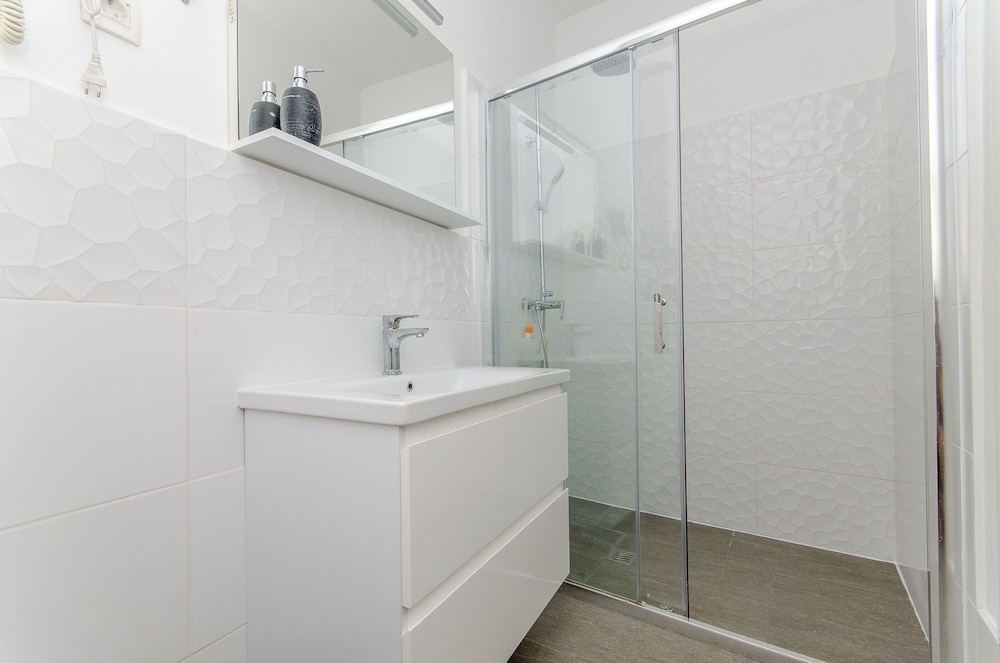 Split Vacations - Apartment and Room Columbo - Property Image 10