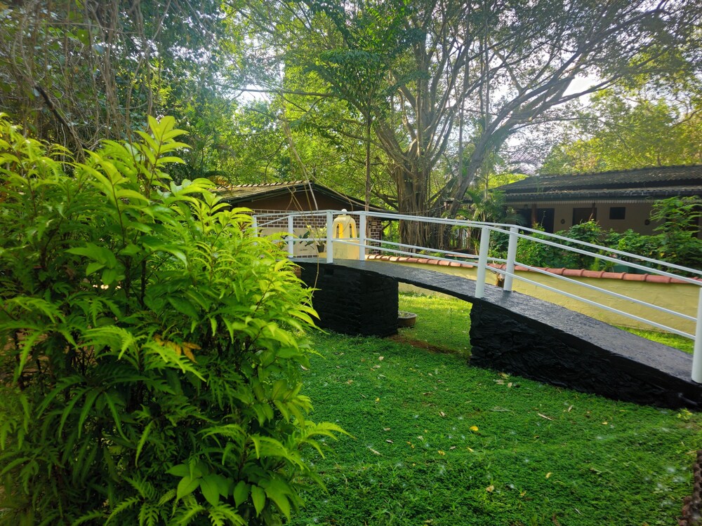 Udawalawe Safari VIllage By Plateeno