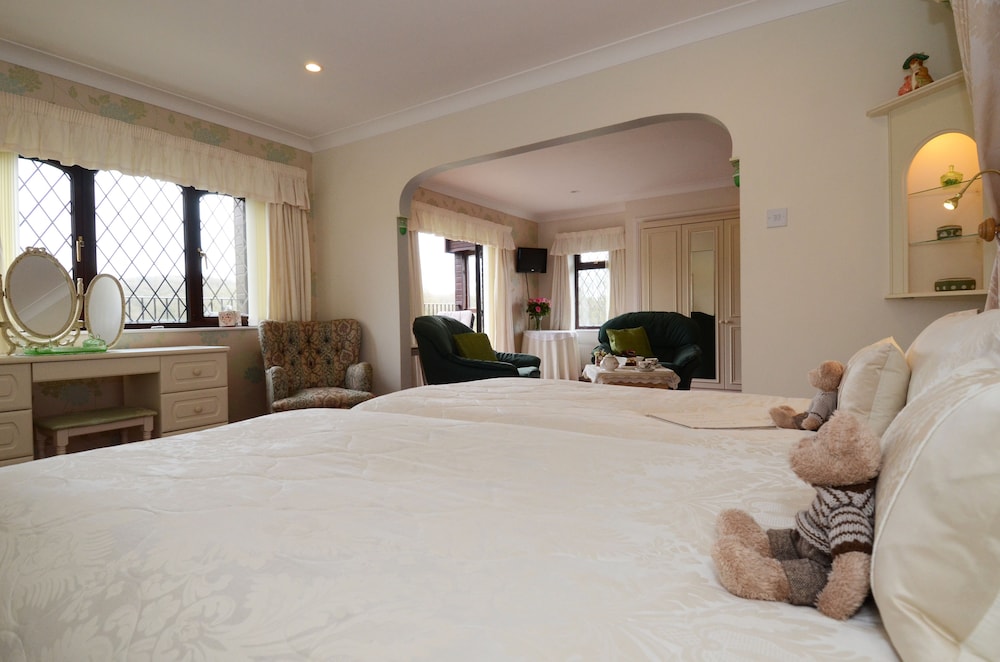 Acorn Court Country House view 3