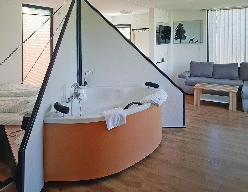 Loft in Gaal Near Ski Slope & Hiking Trails