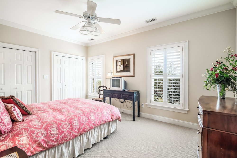 Lachicotte Vacation Rentals
