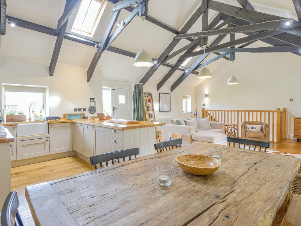 Pond Cottage