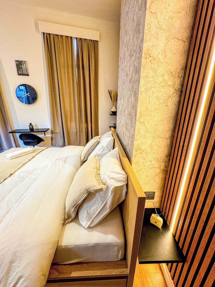 Comfy 5BR Apartment in Heart of Ghent