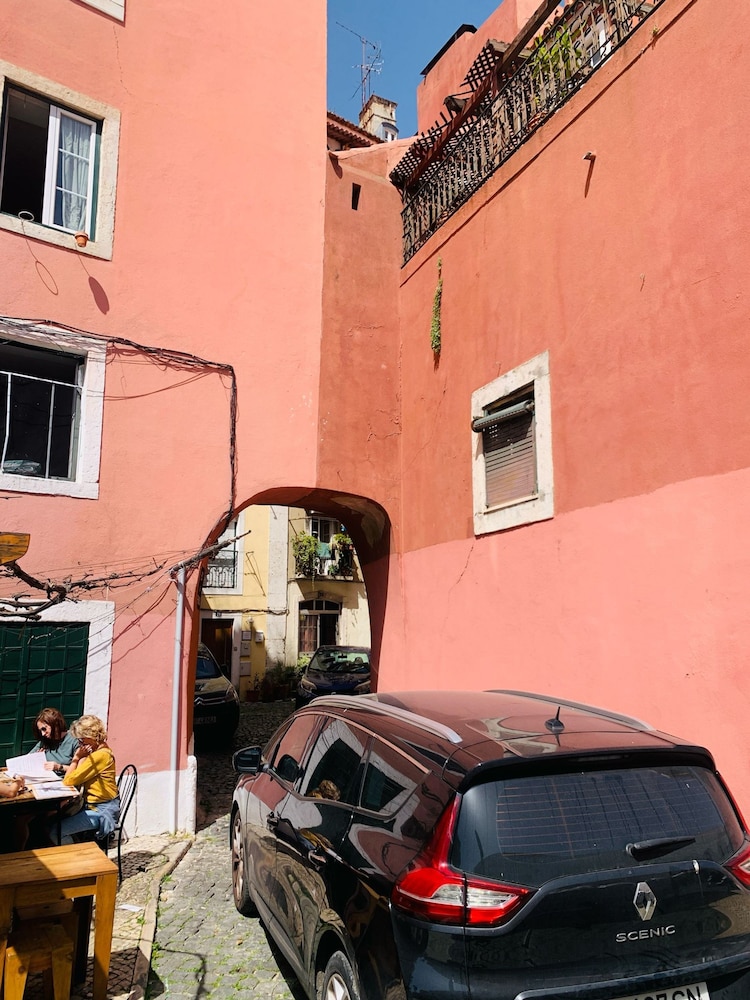 Castle Fado River Alfama Flat