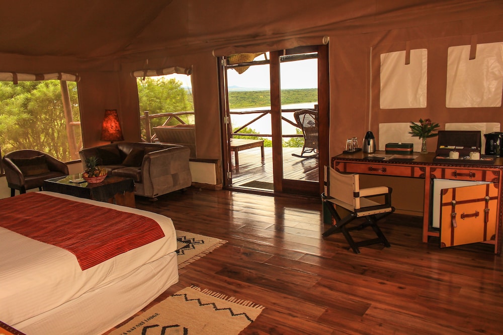 Mweya Safari Lodge