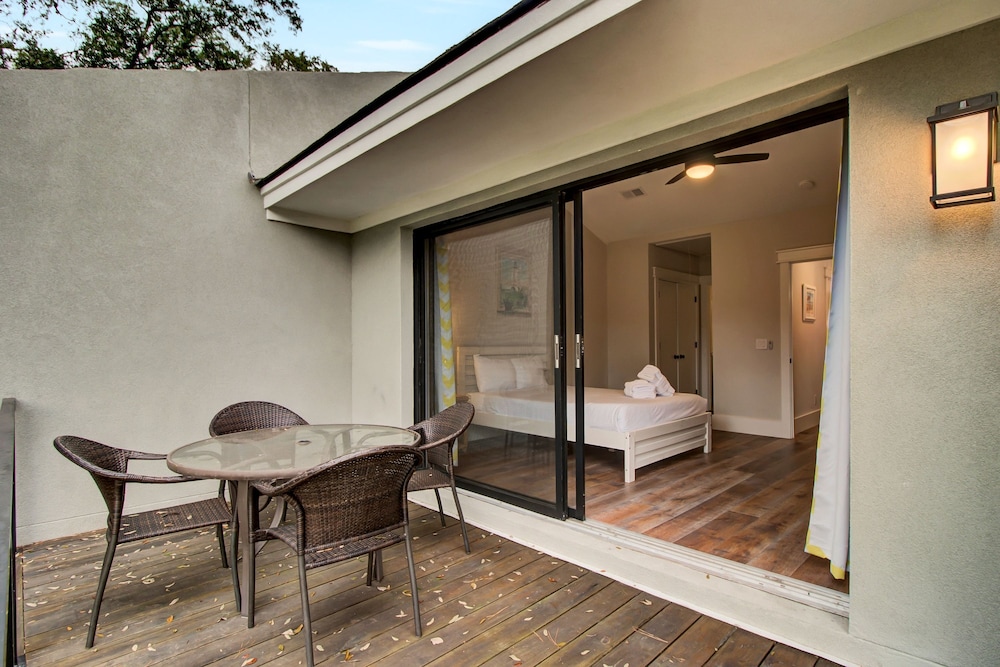 Mizzenmast by Avantstay Harbourtown Escape Group Retreat w Patio