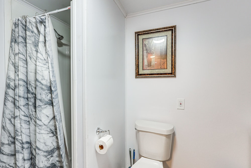 Charming El Dorado Retreat Near Main Street!