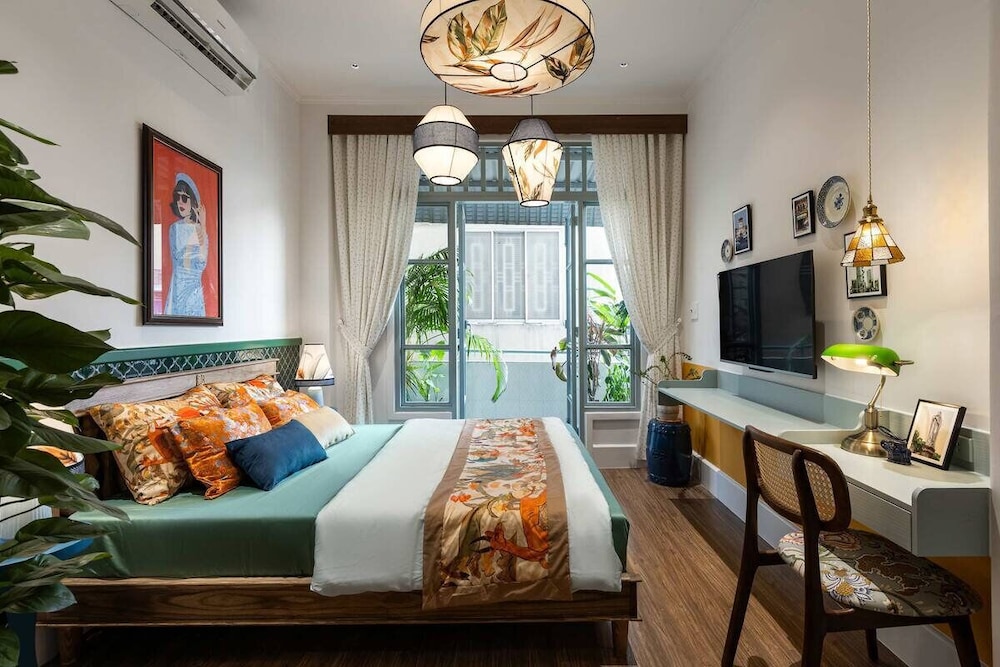 City Apartment Walk to Bui Vien