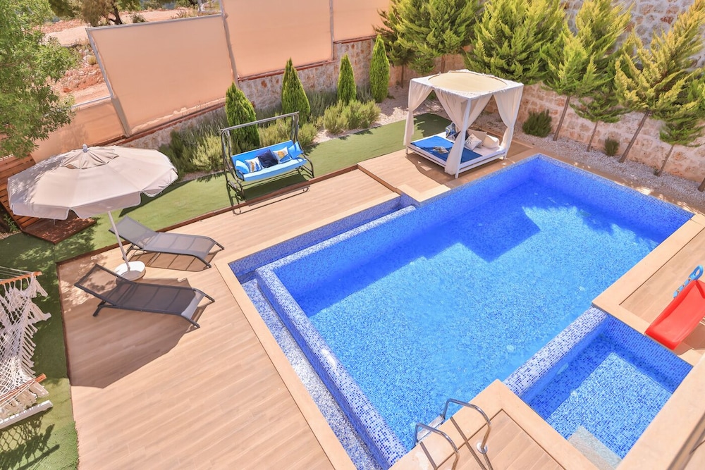 Nergiz Villas