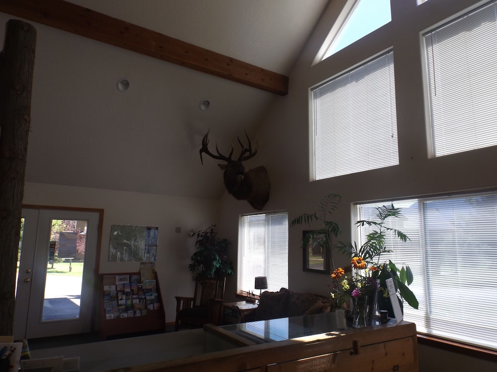 Clark Fork Lodge - Property Image 32