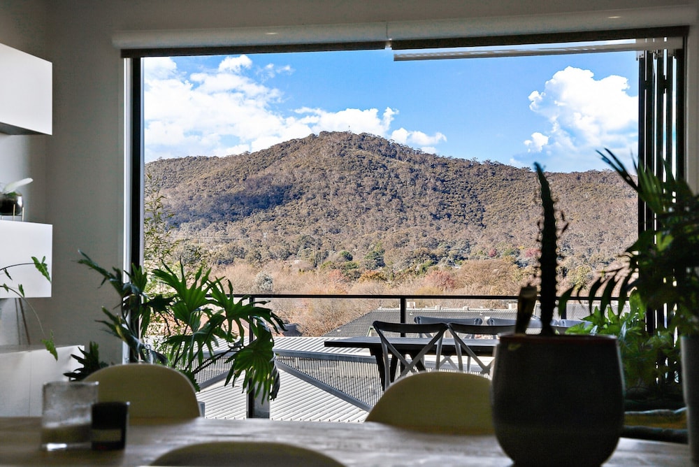 Mountain View City Center Apartment With BBQ