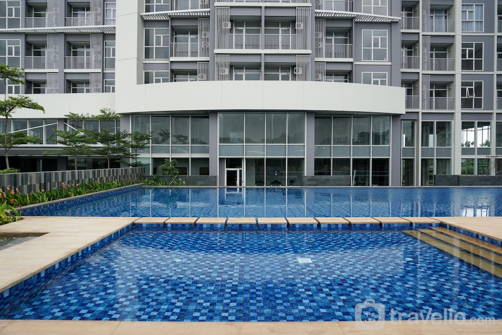 Cozy Living 2Br At Ciputra International Apartment