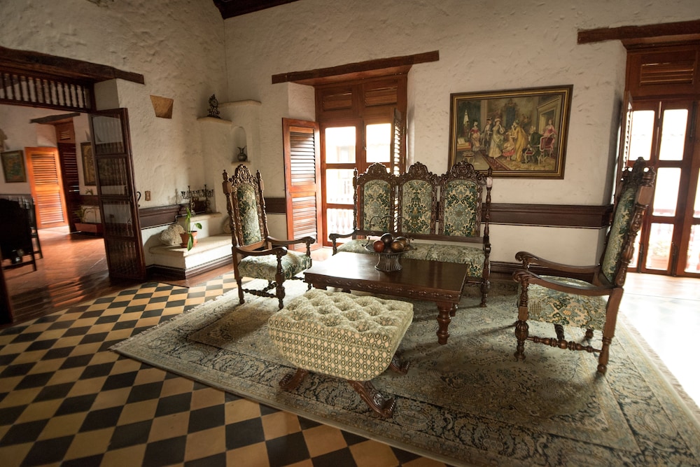 Casa de la Moneda By Nomad Guru