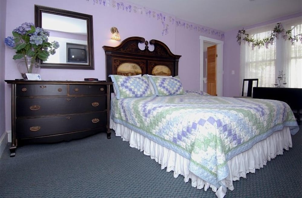 Island Guest House B&B