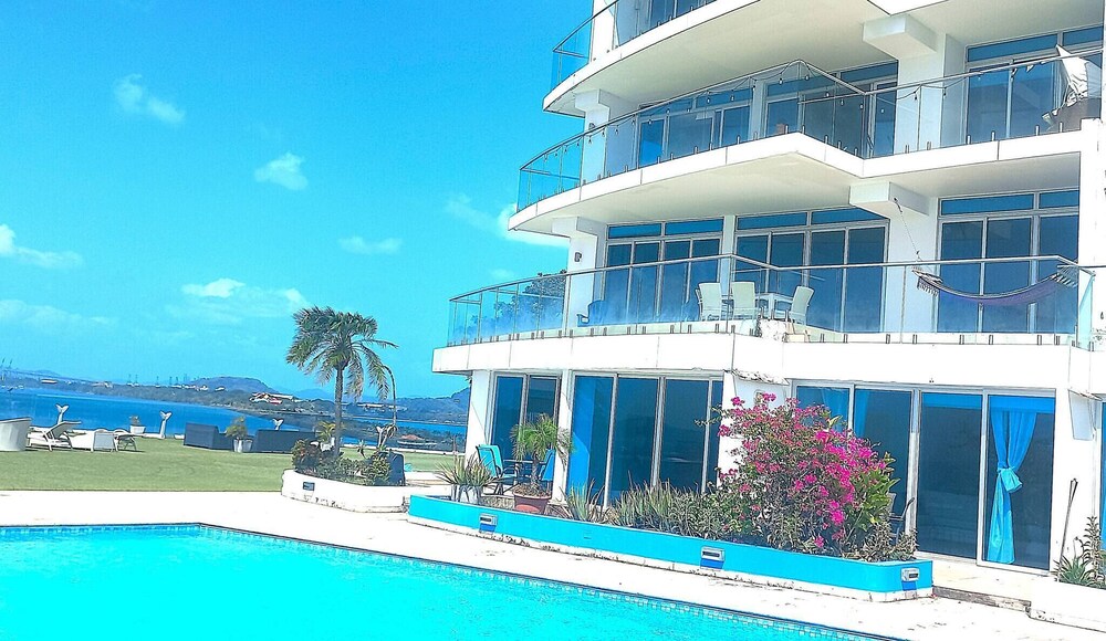 Apartment in the Causeway Amador