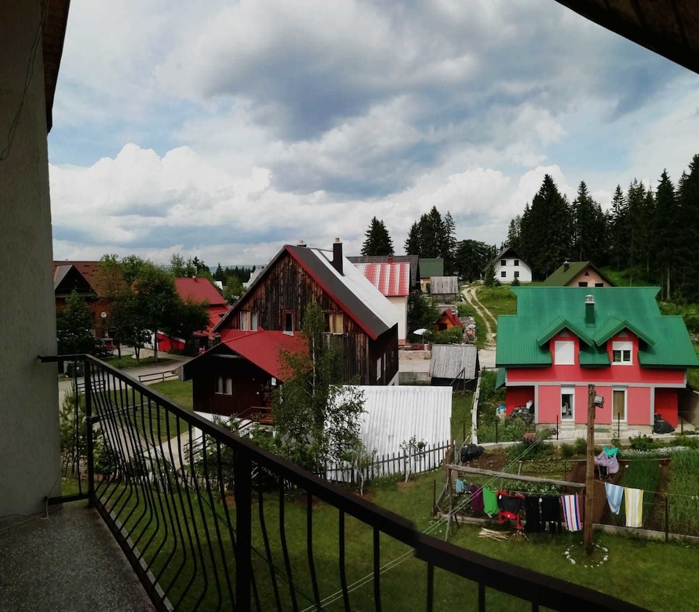 Photo 41